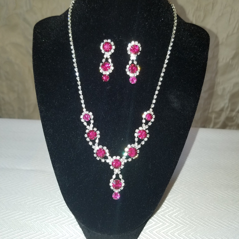 Rhinestone Necklace & Earrings Set